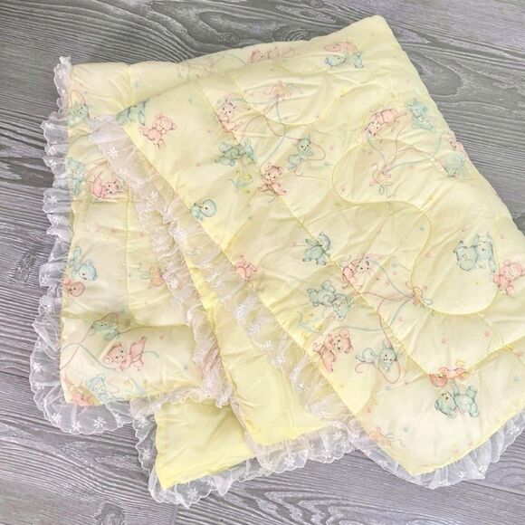 Vintage Sears Yellow Dura-Puff Quilt Crib Blanket with Lace Edge Anthro Animals - Picture 1 of 12